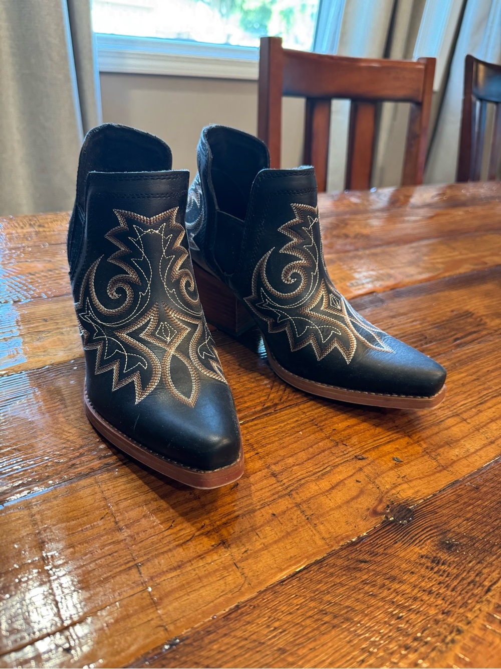 Durango Black Western Embroidered Ankle Booties